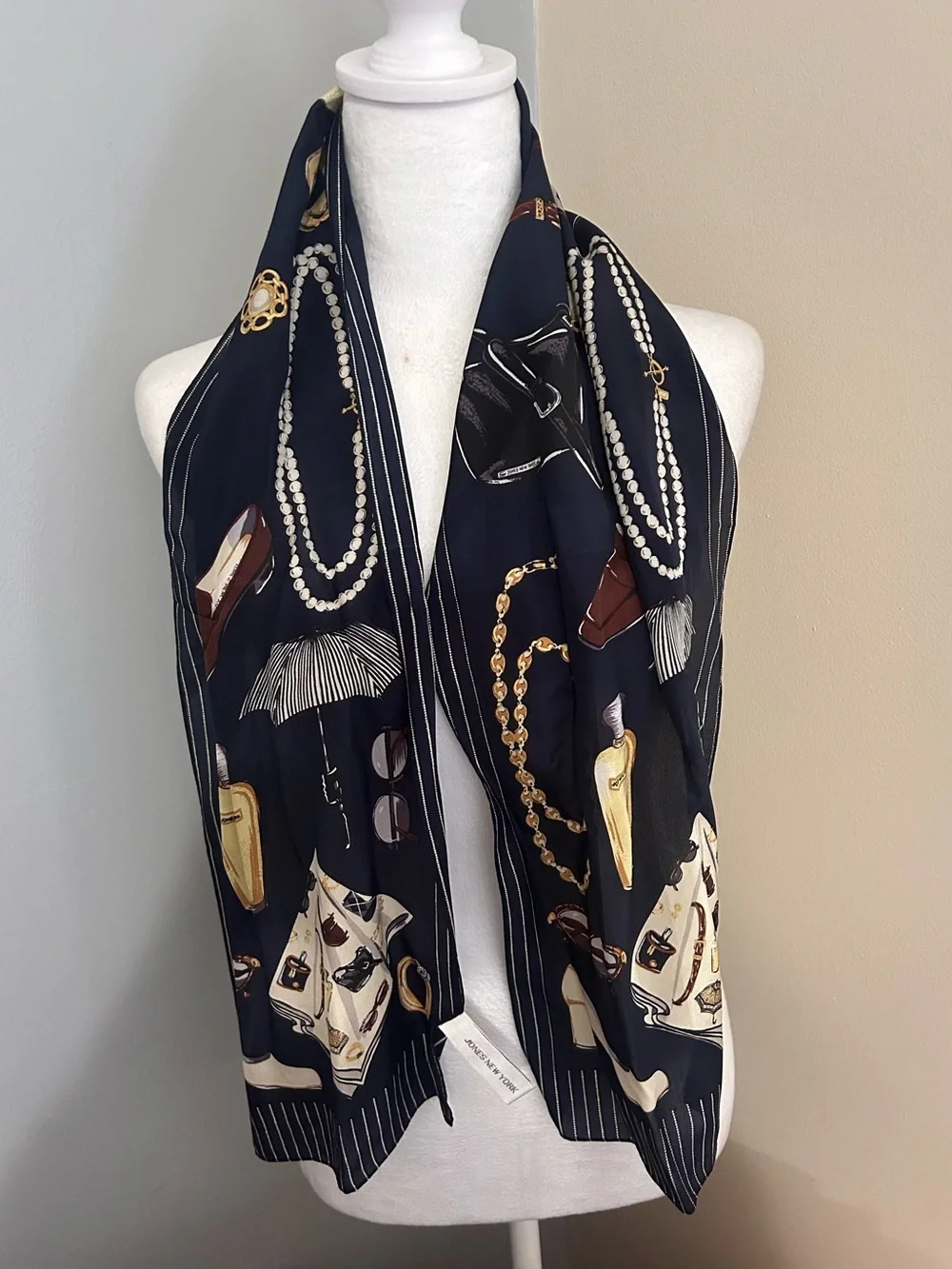 Jones New York 100% Silk Fashion Novelty Print Oblong Scarf Navy Quiet Luxury
